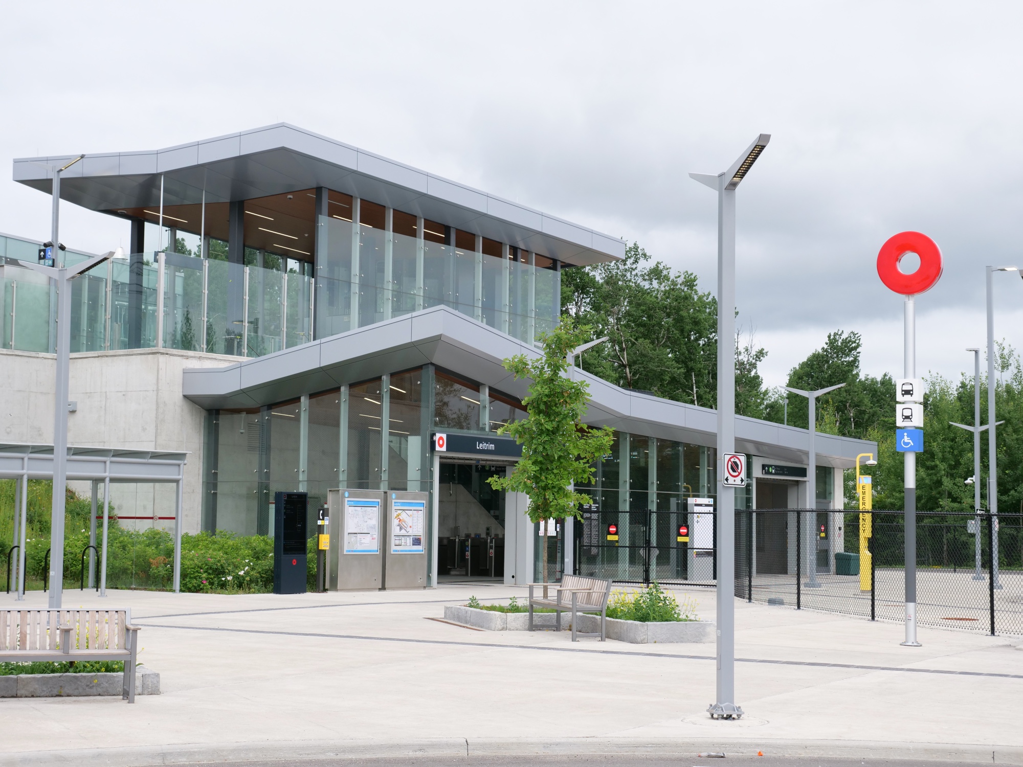 Leitrim station exterior