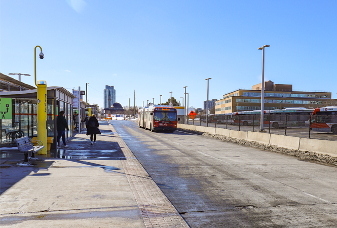 Image - Shelter installation at Tunney’s Pasture and Hurdman begins